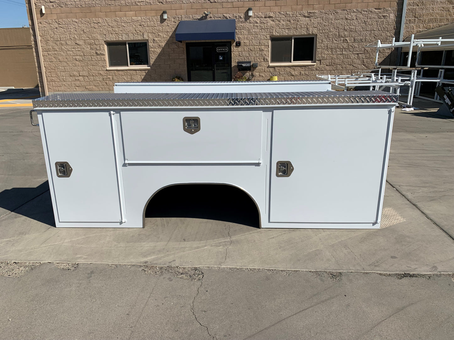 8 FOOT SERVICE BODY