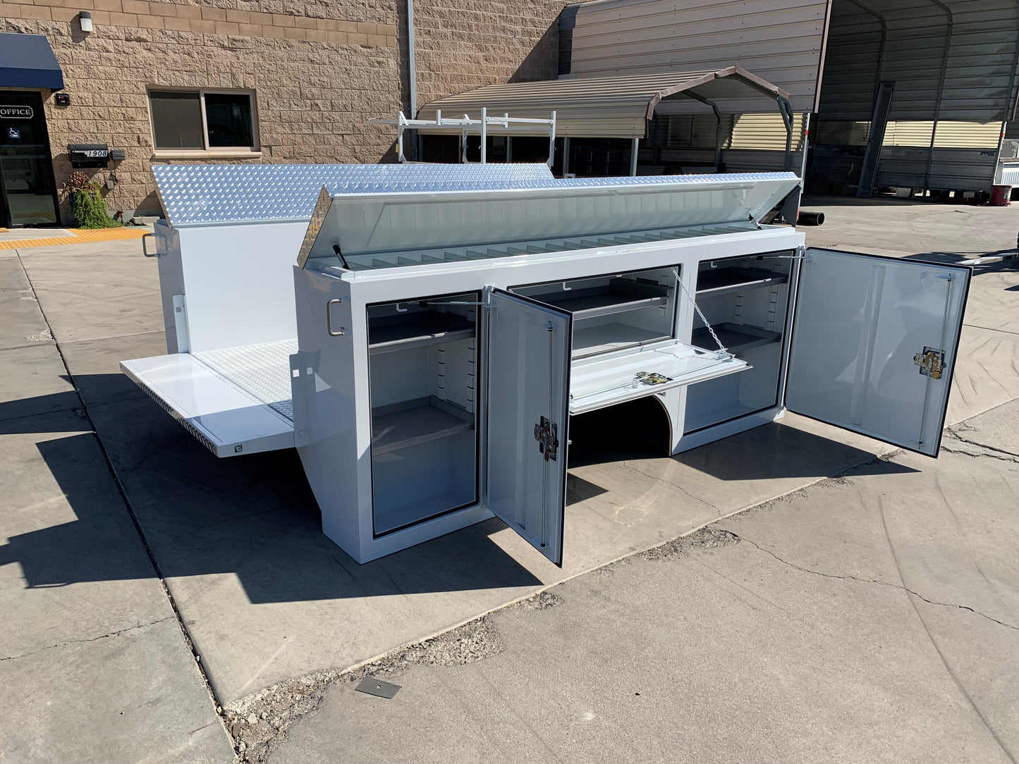 8 FOOT SERVICE BODY