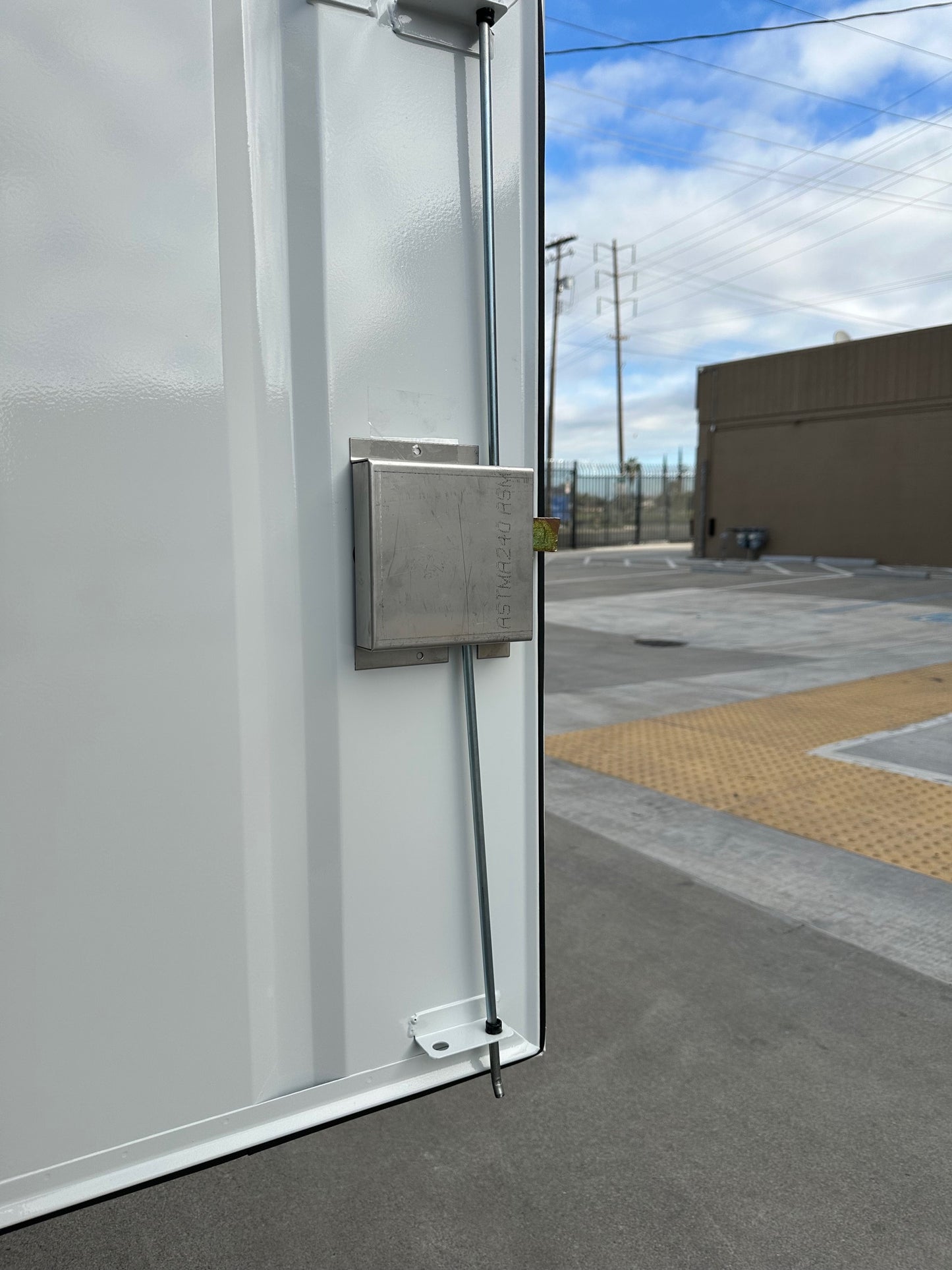 T-Handle Lock pocket SS Cover